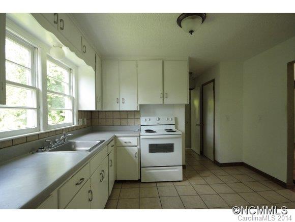 18 Dula Springs Road Weaverville, NC 28787 - Photo 6 of 6 Gallery Image 6
