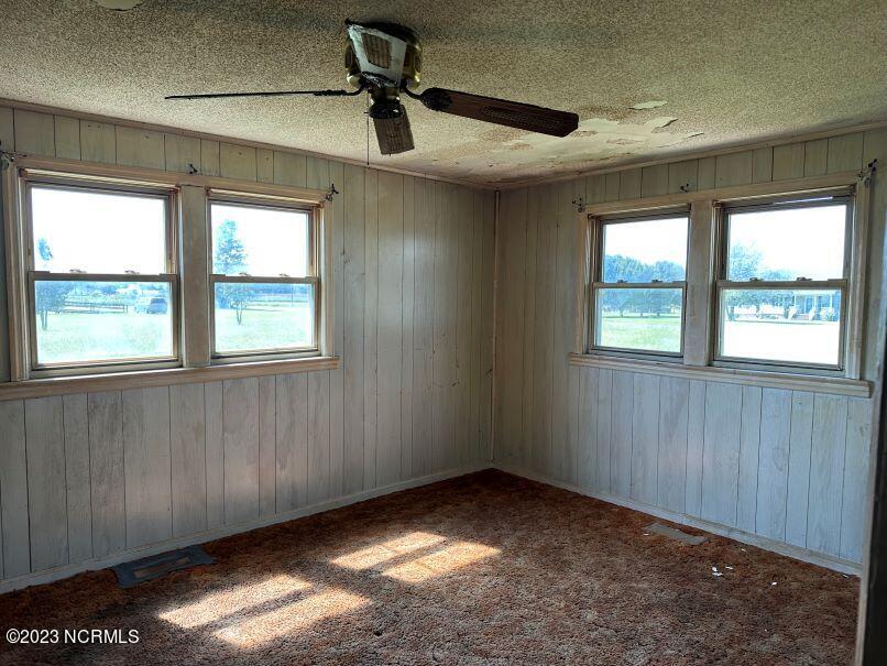 268 Sand Ridge Road Beulaville, NC 28518 - Photo 8 of 24 inside 5 s