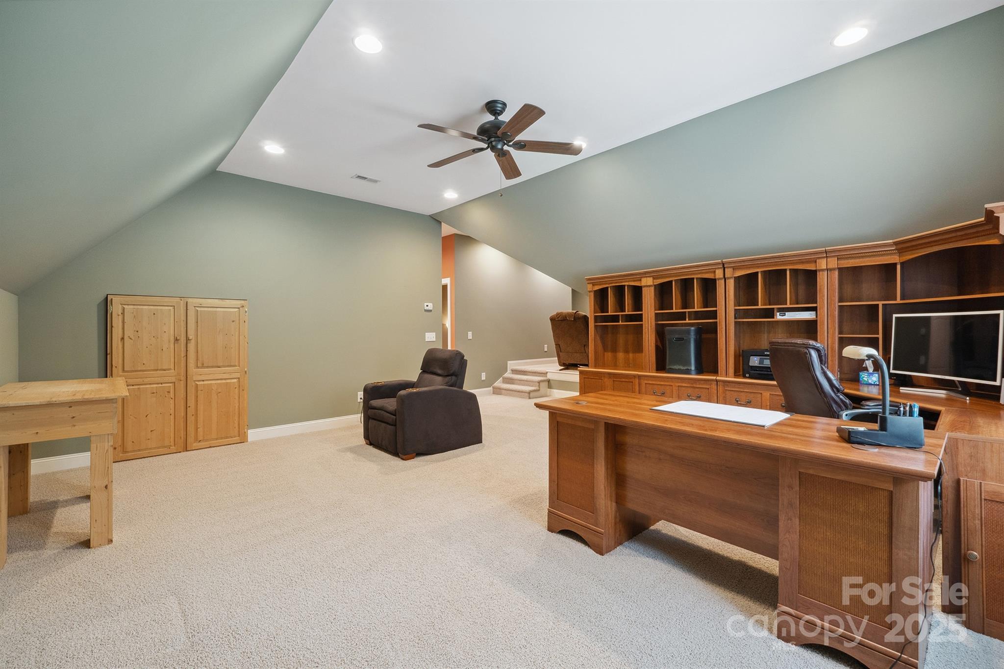 270 North Street Salisbury, NC 28147 - Photo 34 of 48 a room with furniture