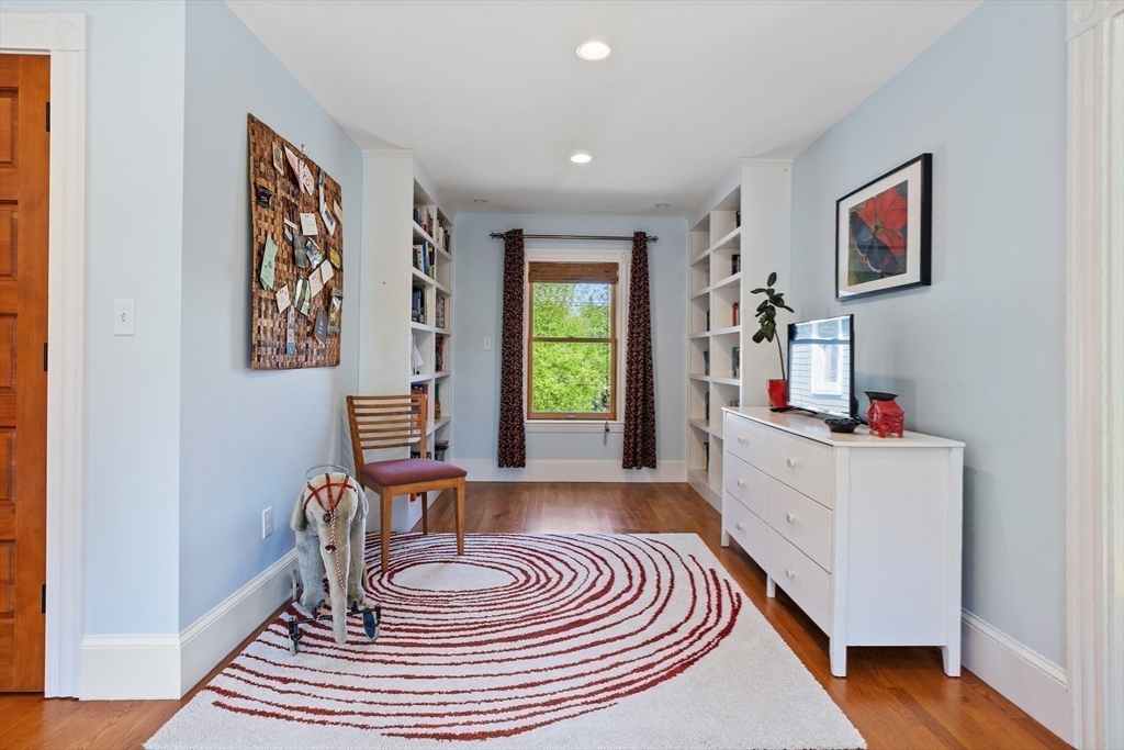 18 Hill Street Lexington, MA 02421 - Photo 27 of 42 Gallery Image 27