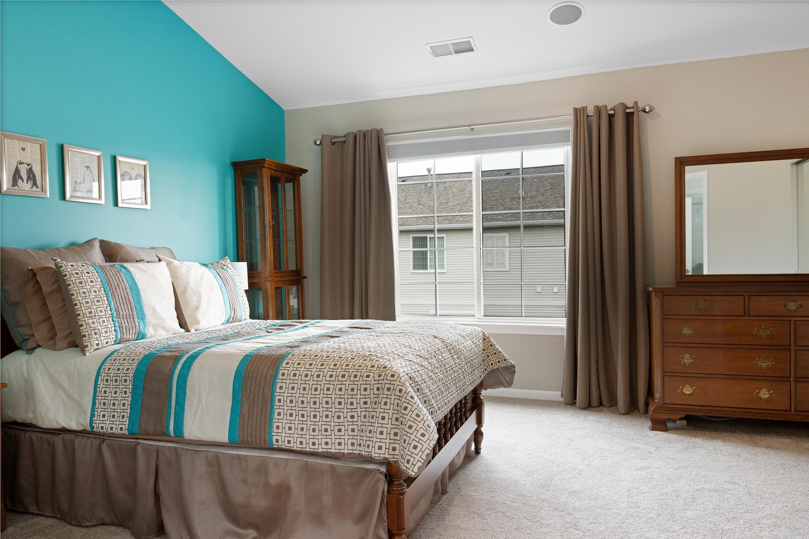 3484 Ravinia Circle Aurora, IL 60504 - Photo 11 of 26 a bedroom with a bed and a window