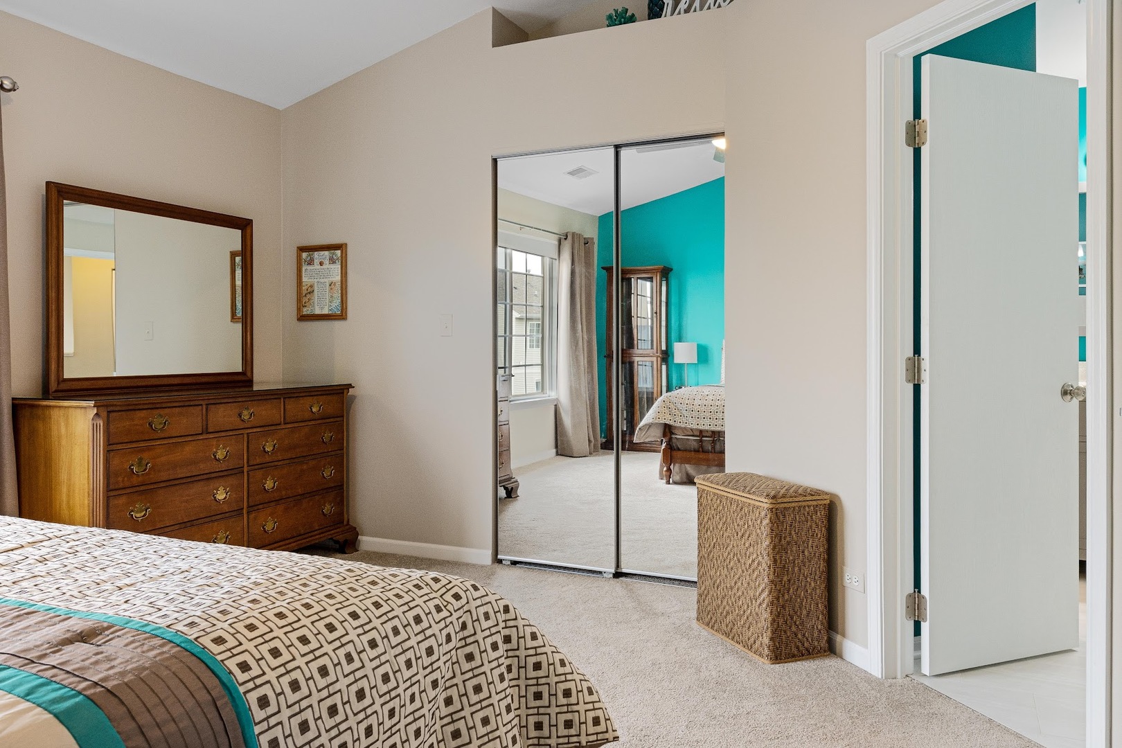 3484 Ravinia Circle Aurora, IL 60504 - Photo 9 of 26 a bedroom with a bed and a dresser