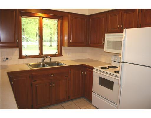 219 Highway 208 Pulaski, PA 16143 - Photo 3 of 18 Kitchen.