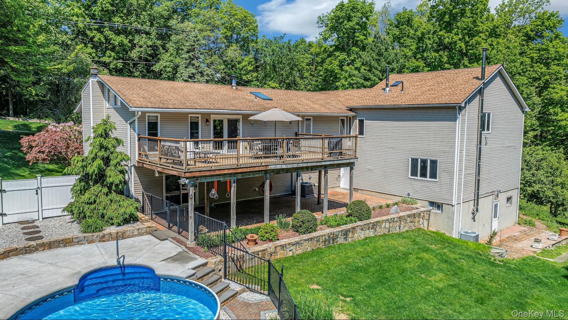 204 Cherry Hill Road Carmel, NY 10512 - Photo 4 of 41