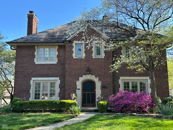 $850,000 | 435 Blue Ridge Road, Indianapolis, IN 46208