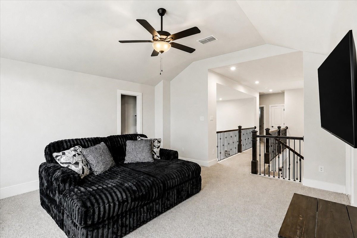 117 Peacevine Lane Georgetown, TX 78628 - Photo 8 of 31 2nd Living Area/Flex Space