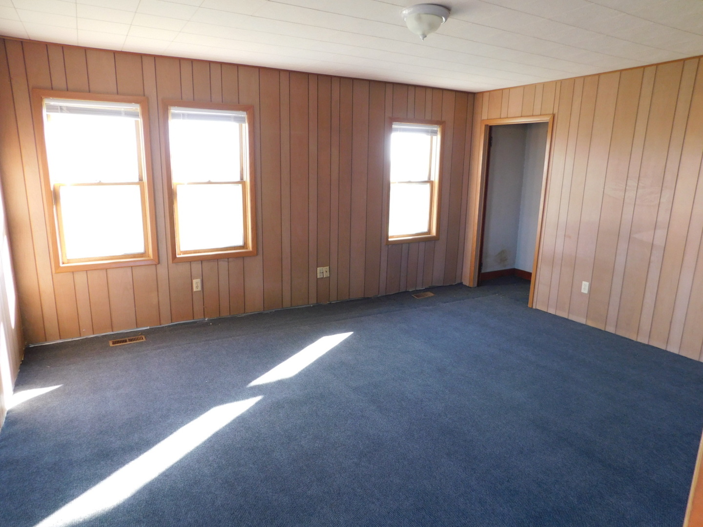 3995 East Scully Road Gardner, IL 60424 - Photo 2 of 12