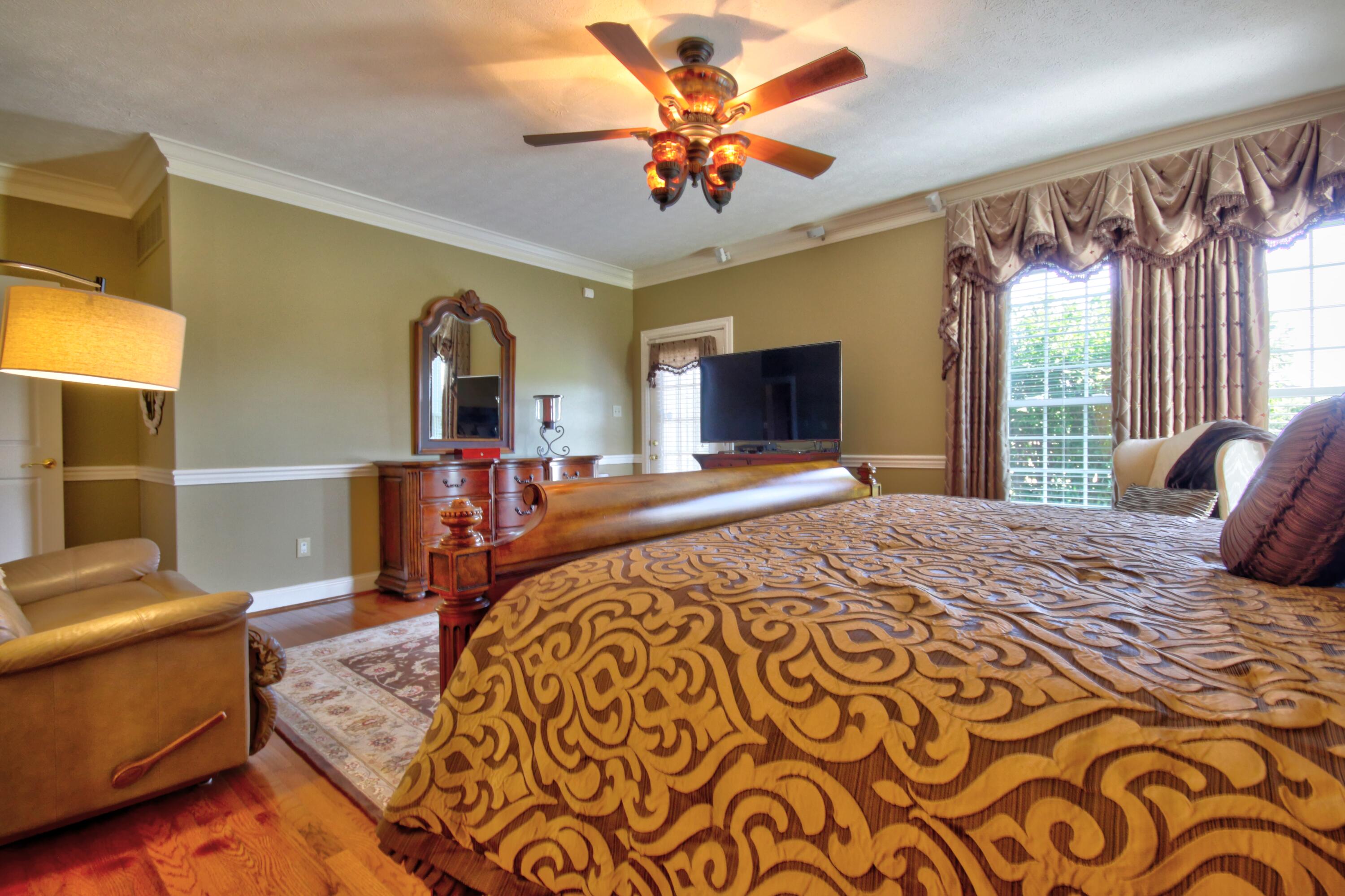 2080 Muir Station Road Lexington, KY 40516 - Photo 28 of 74 41