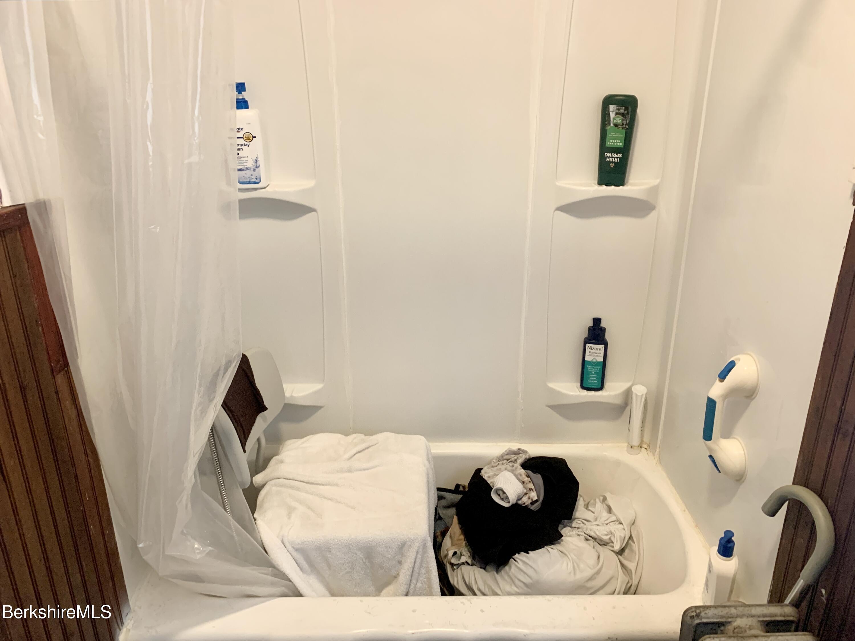 26 Springside Avenue Pittsfield, MA 01201 - Photo 20 of 24 IMG_3573 (2)