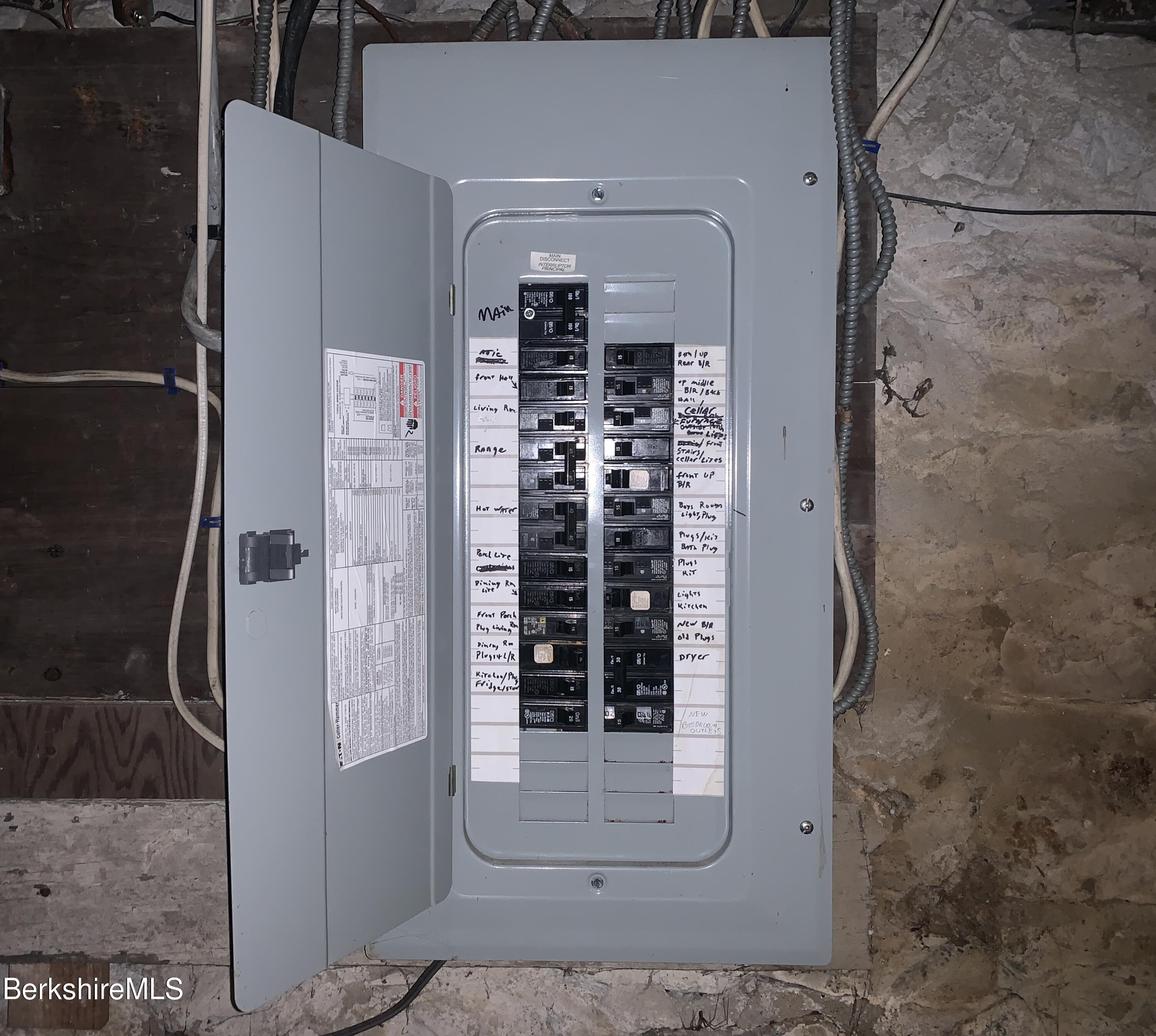 26 Springside Avenue Pittsfield, MA 01201 - Photo 24 of 24 IMG_3588 (2)