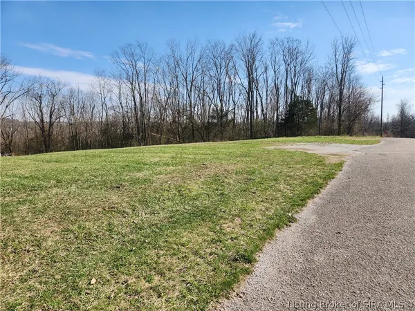 $69,900 | 400 South Harrison Street, Salem, IN 47167