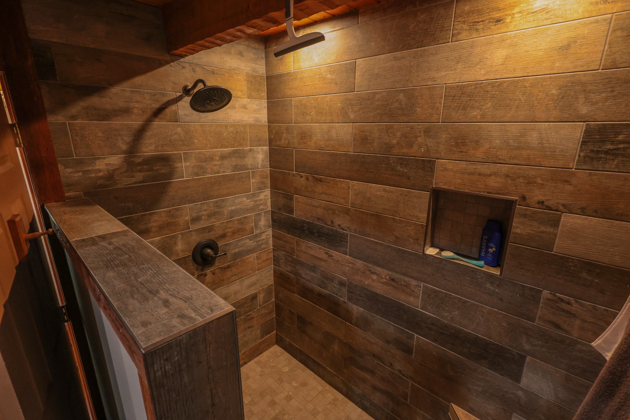 1854 Catoosa Road Wartburg, TN 37887 - Photo 57 of 100 a bathroom with a shower