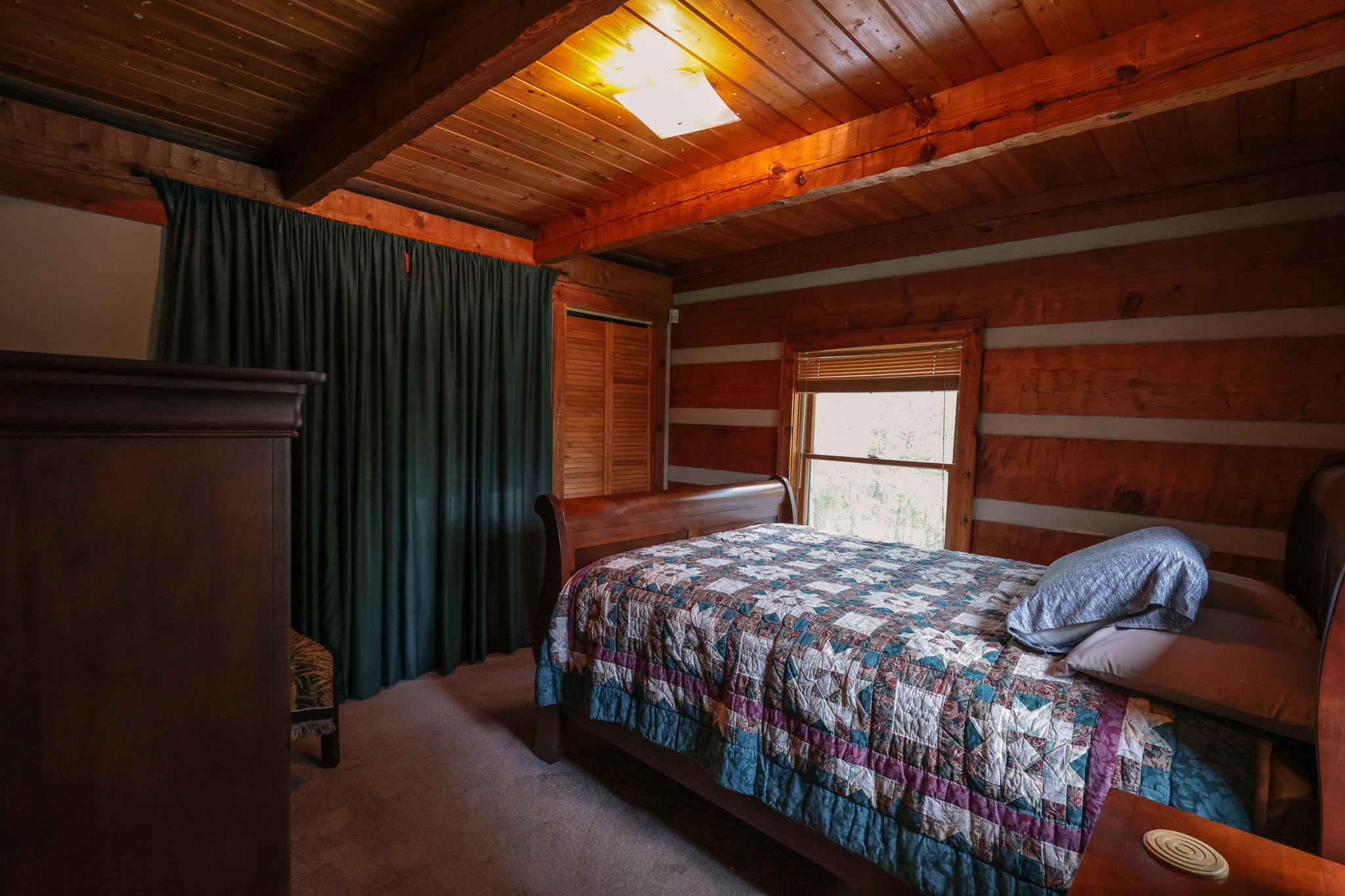 1854 Catoosa Road Wartburg, TN 37887 - Photo 59 of 100 a bedroom with a bed and a closet