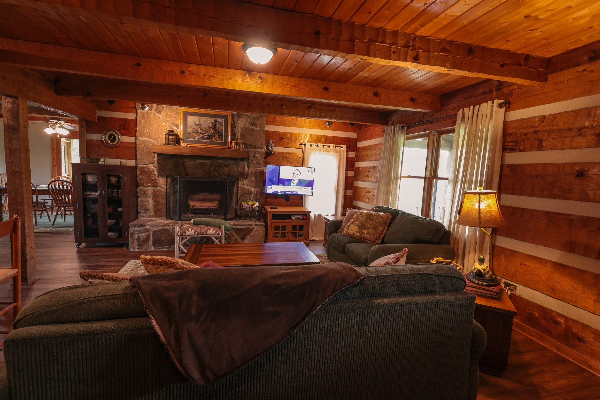 1854 Catoosa Road Wartburg, TN 37887 - Photo 62 of 100 a living room with furniture and a flat screen tv