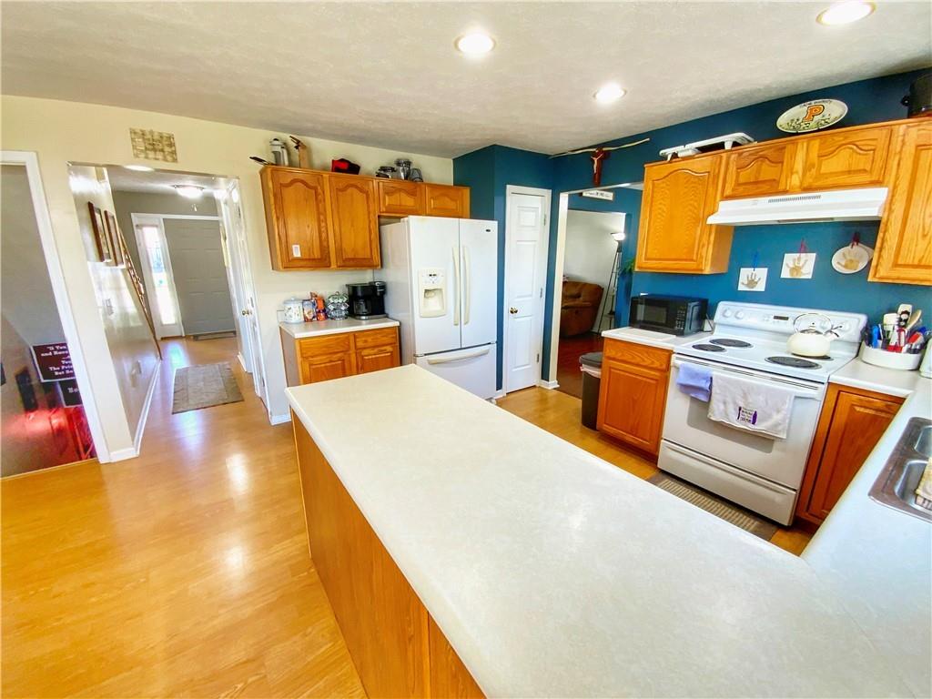 8630 Rapp Drive Indianapolis, IN 46237 - Photo 7 of 38 Gallery Image 7