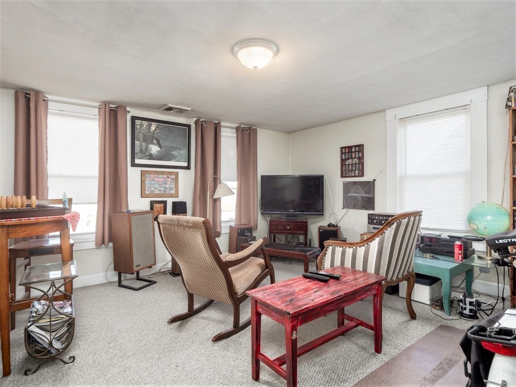 4-8 Groton Road North Chelmsford, MA 01863 - Photo 7 of 32