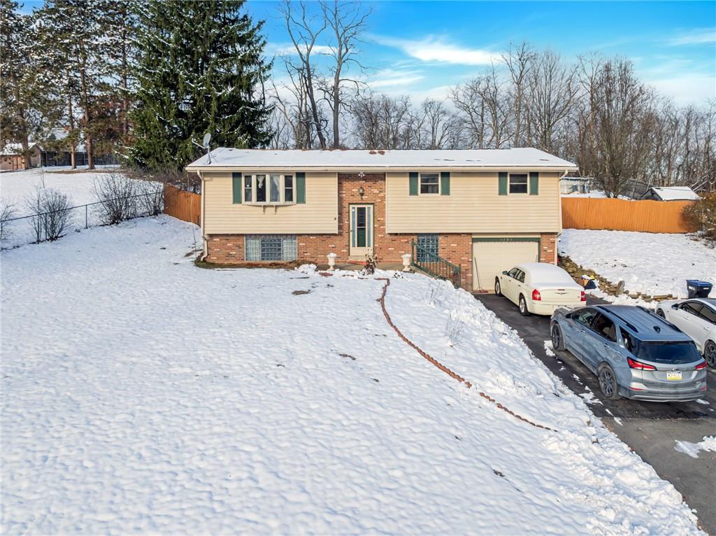 1281 Chapel Road Monaca, PA 15061 - Photo 15 of 34 Front of home