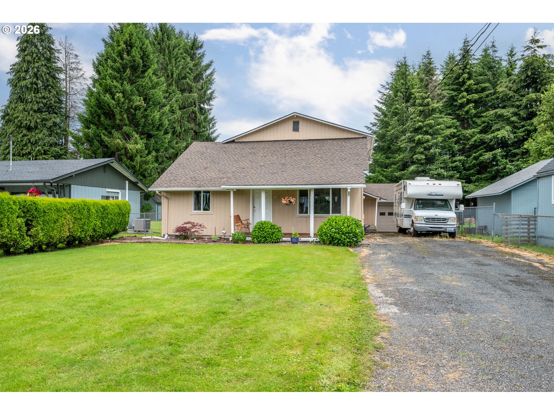 3284 Oak Street Longview, WA 98632 - Photo 2 of 36