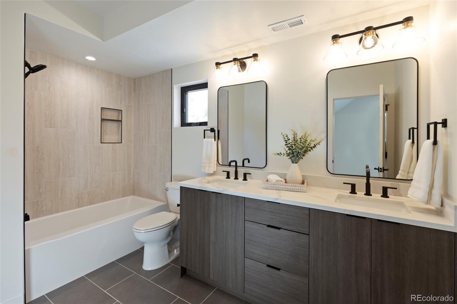 1715 Grove Street Denver, CO 80204 - Photo 15 of 25