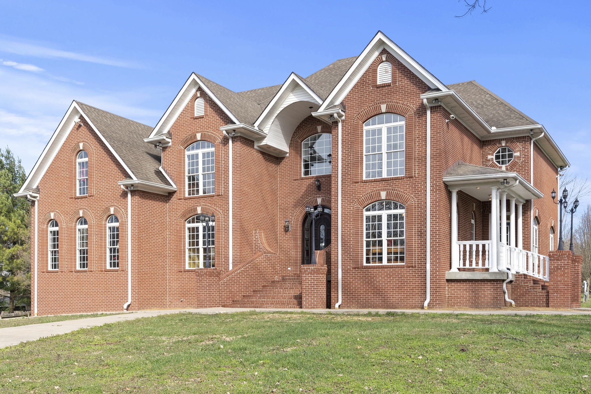 265 Dorris Road Portland, TN 37148 - Photo 2 of 37 a front view of a house with a yard