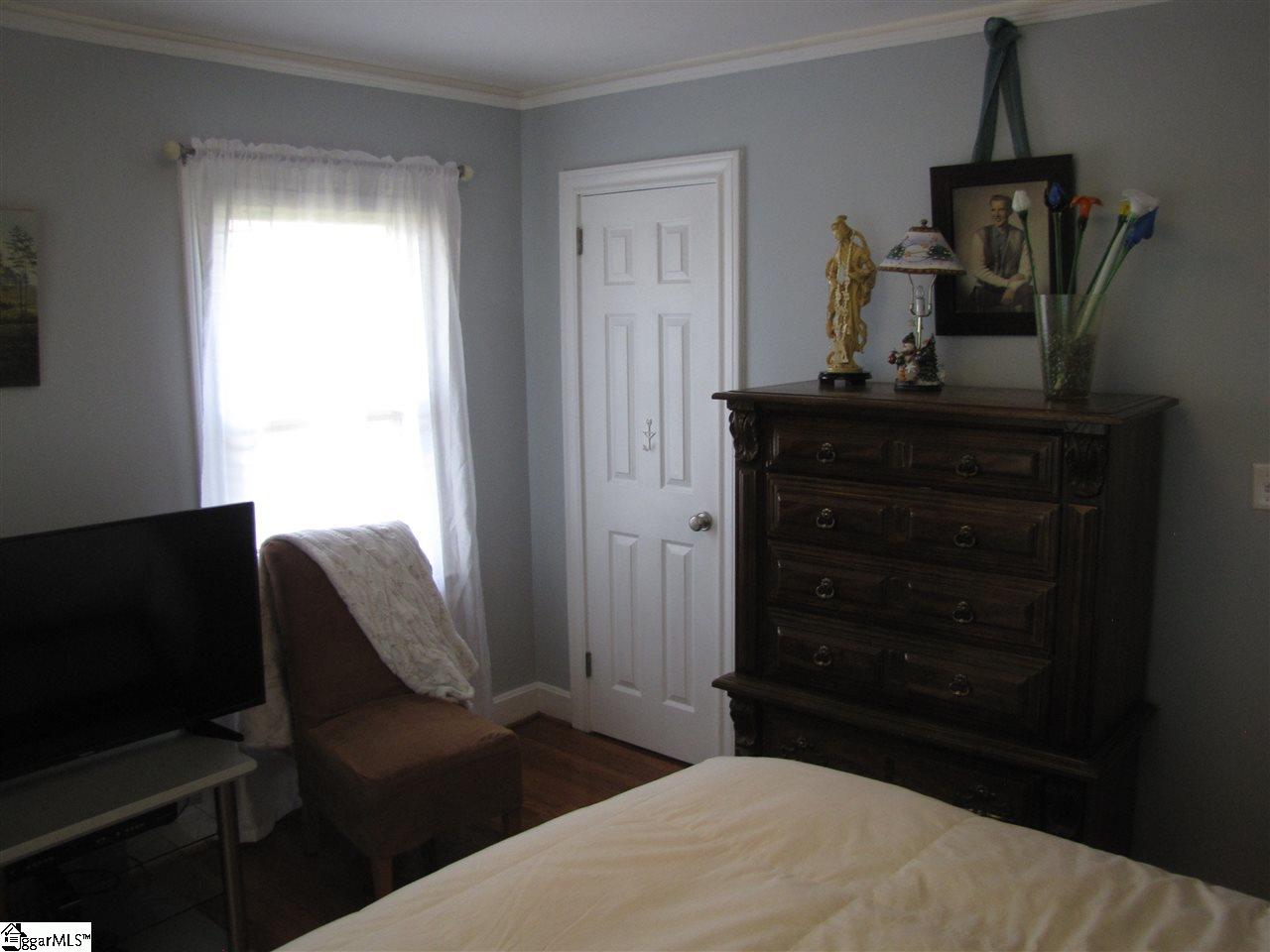 13 Payne Road Taylors, SC 29687 - Photo 8 of 29