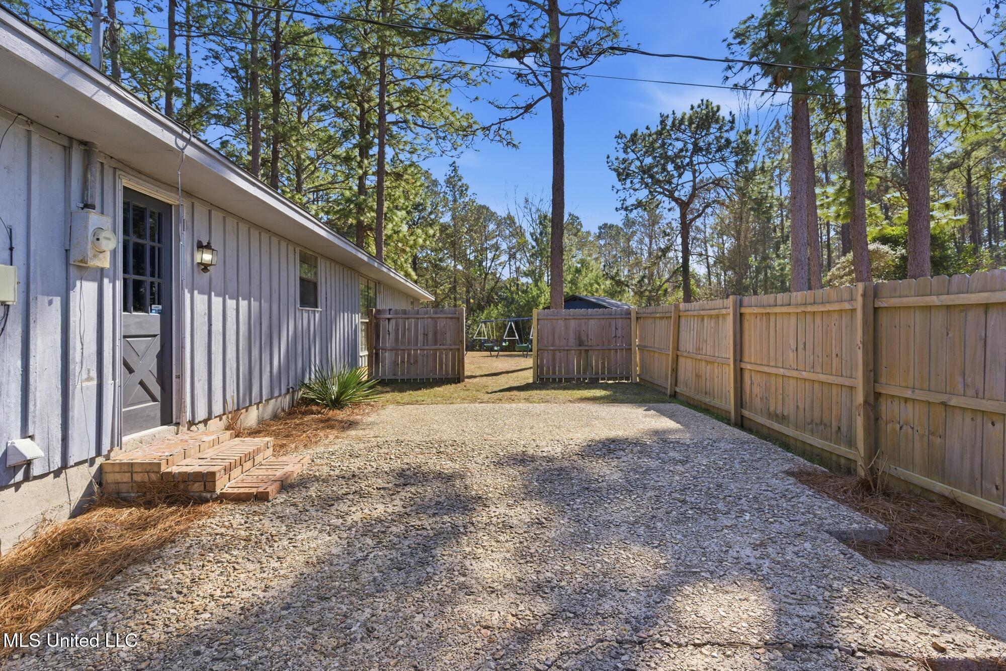 224 Hensarling Road Petal, MS 39465 - Photo 25 of 32 25