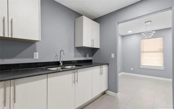 $925 | 1421 West Harrison Avenue, Unit 6, Alton, TX 78573