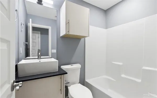 $925 | 1421 West Harrison Avenue, Unit 6, Alton, TX 78573