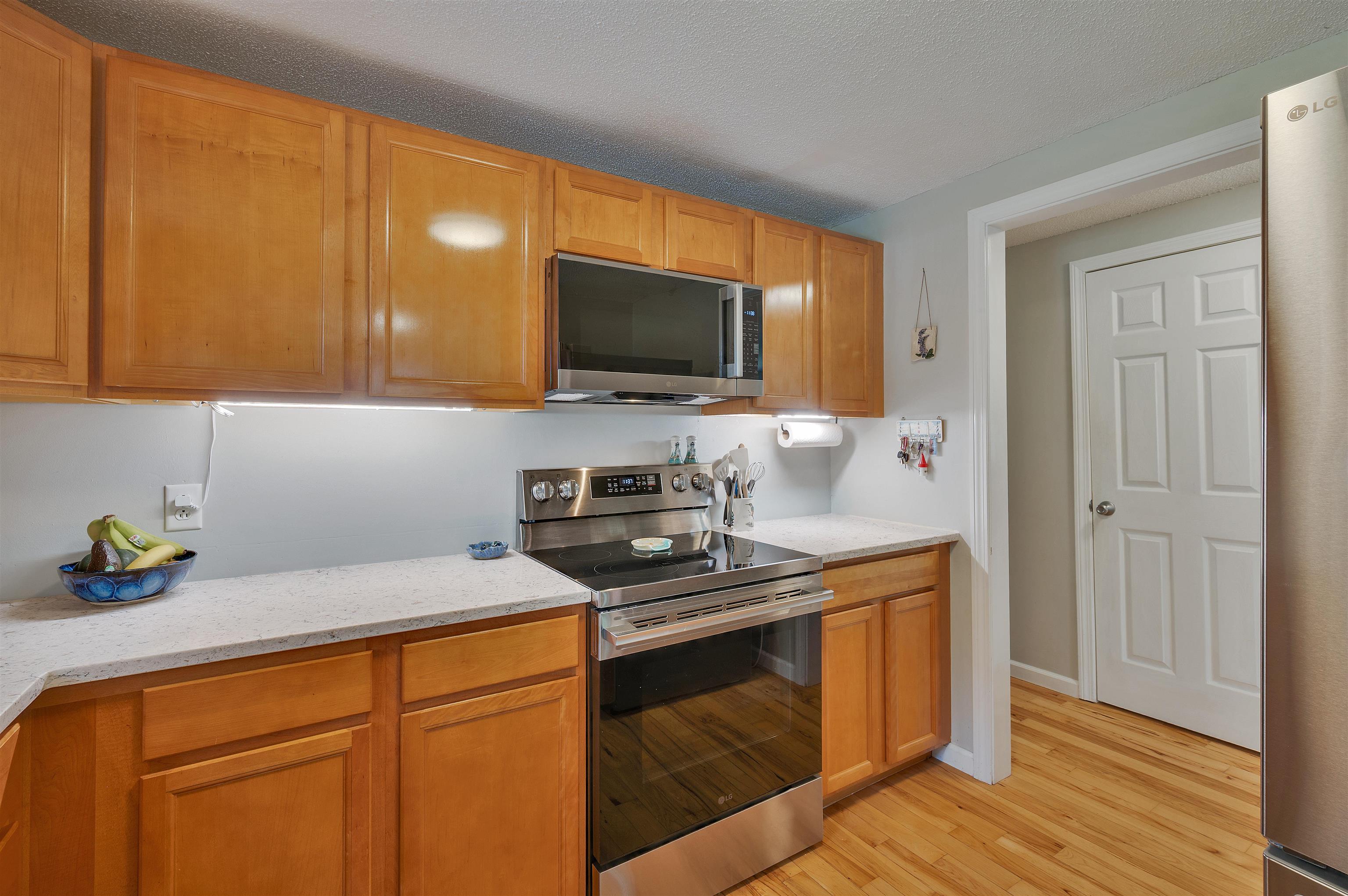 76 Harriman Hill Road Raymond, NH 03077 - Photo 16 of 38