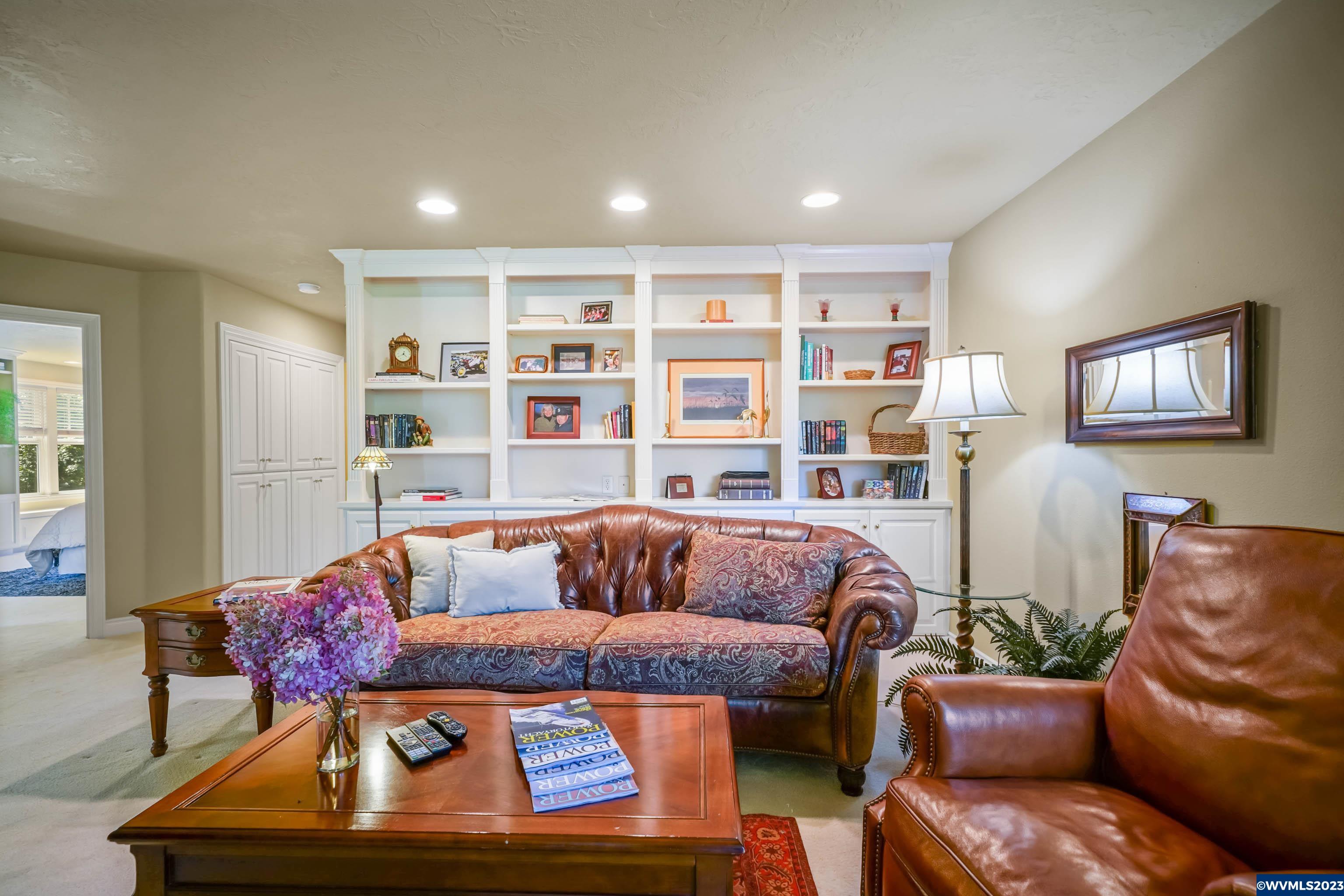 8245 Enchanted Ridge Court Southeast Turner, OR 97392 - Photo 32 of 42 Gallery Image 32