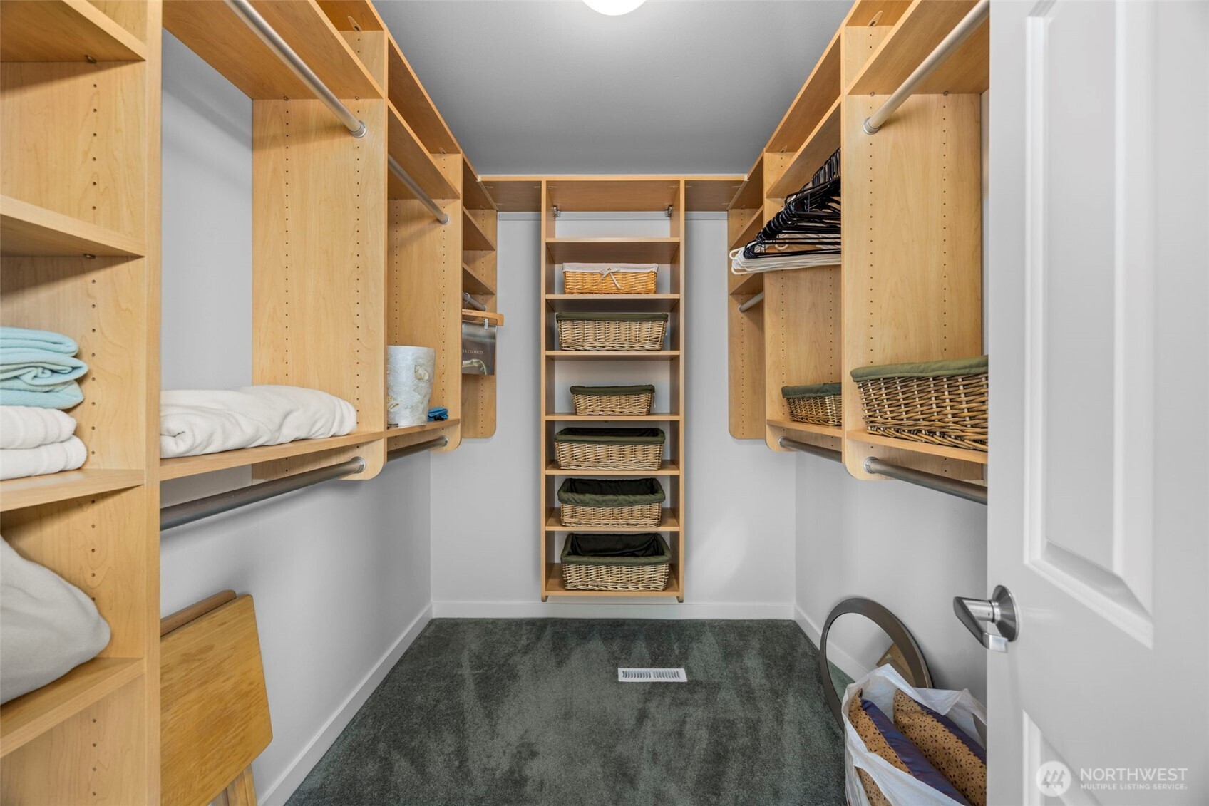 6436 South Ebb Tide Lane Freeland, WA 98249 - Photo 20 of 40 a view of walk in closet with empty racks