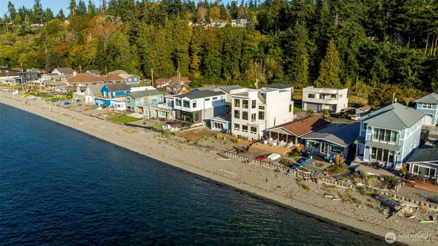 $2,600,000 | 6436 South Ebb Tide Lane, Freeland, WA 98249