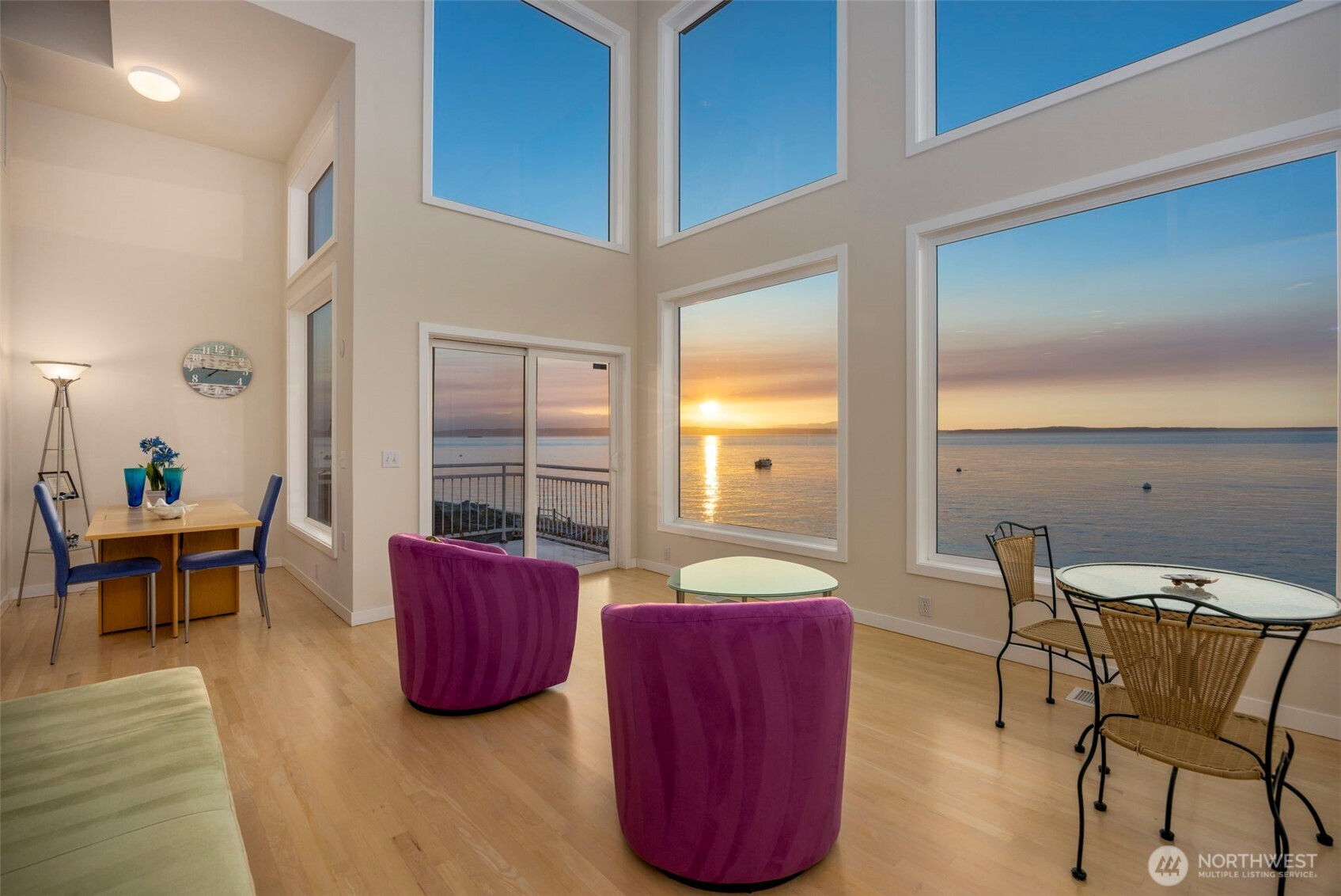 6436 South Ebb Tide Lane Freeland, WA 98249 - Photo 6 of 40 a living room with furniture and a window