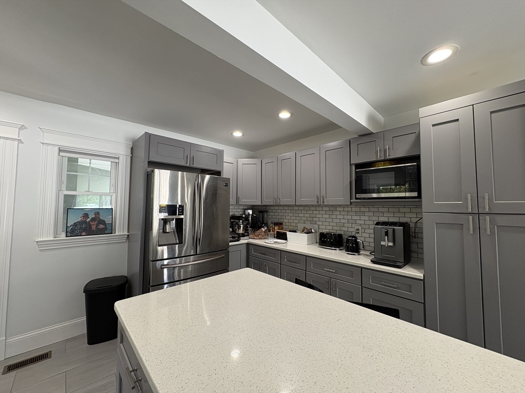 14 Fairview Road Lynnfield, MA 01940 - Photo 14 of 39