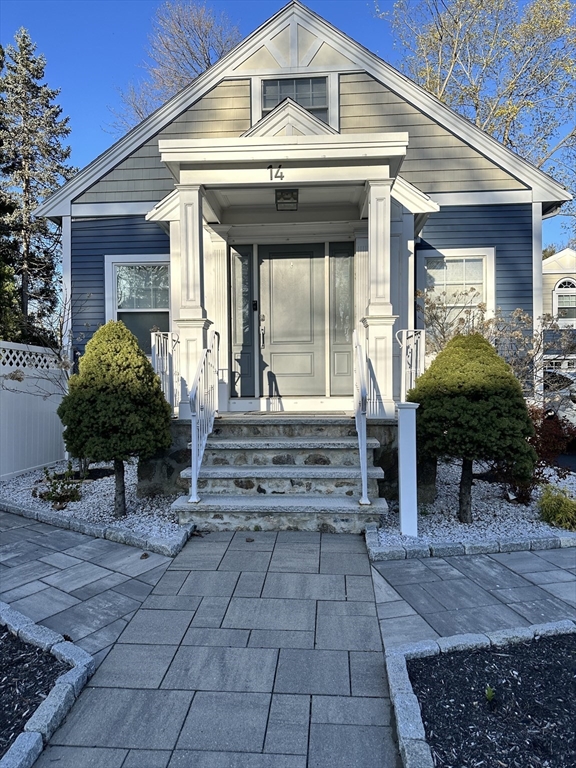 14 Fairview Road Lynnfield, MA 01940 - Photo 2 of 33