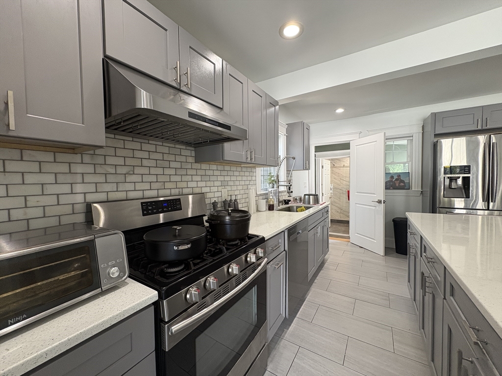 14 Fairview Road Lynnfield, MA 01940 - Photo 34 of 39