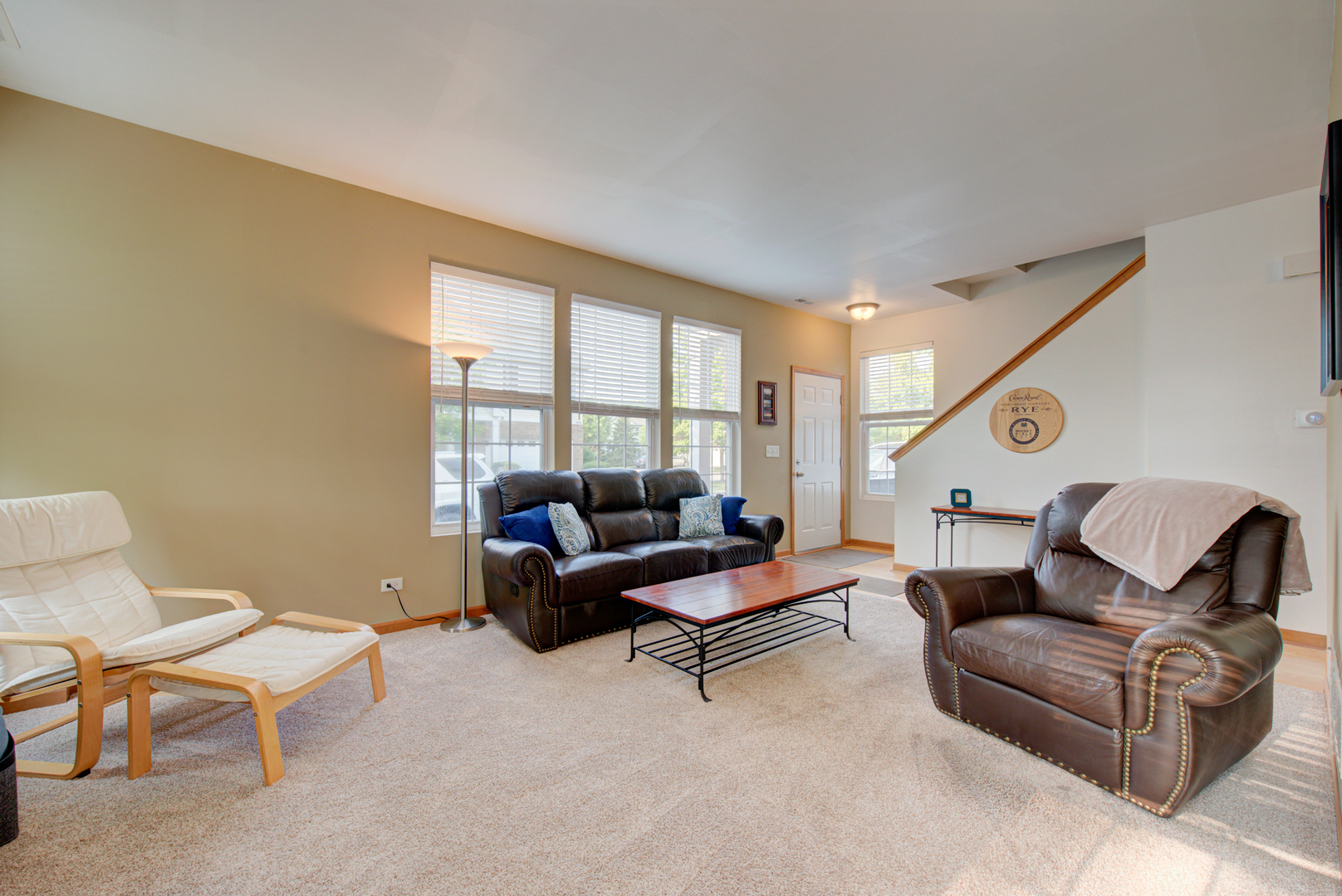 1430 Millbrook Drive Algonquin, IL 60102 - Photo 3 of 25 a living room with furniture and a window