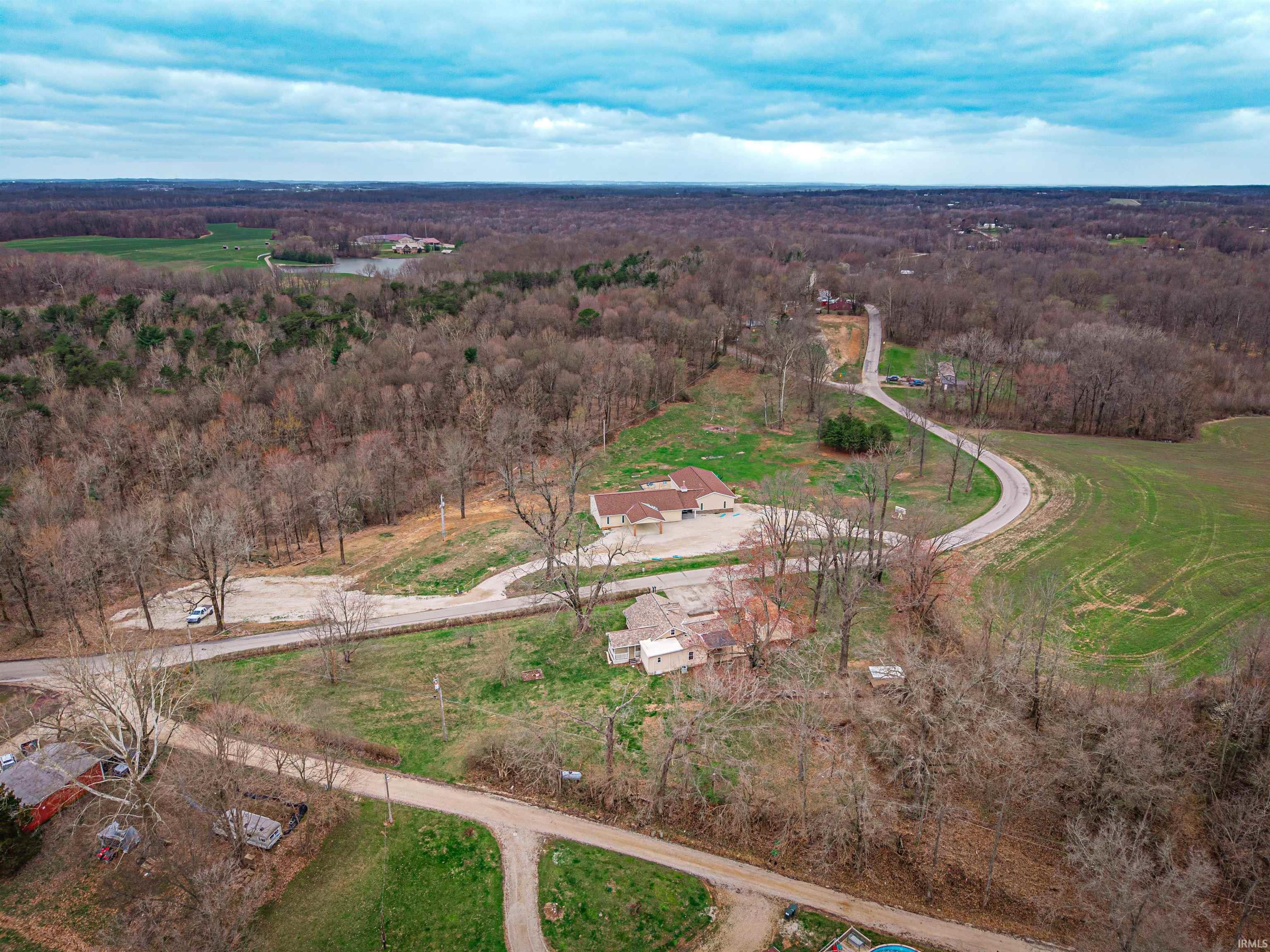 572 West County Road South Petersburg, IN 47567 - Photo 12 of 35