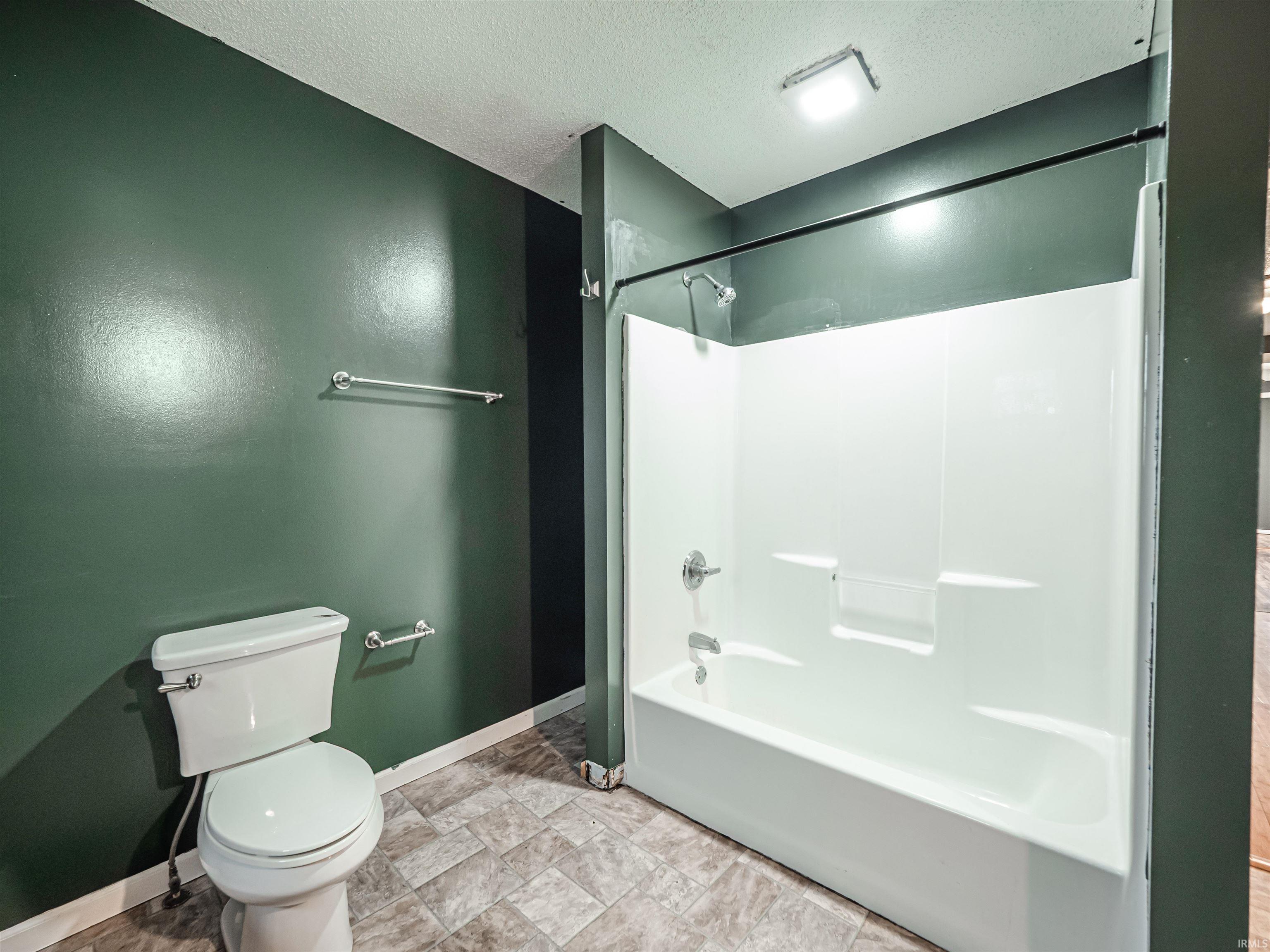 572 West County Road South Petersburg, IN 47567 - Photo 22 of 35