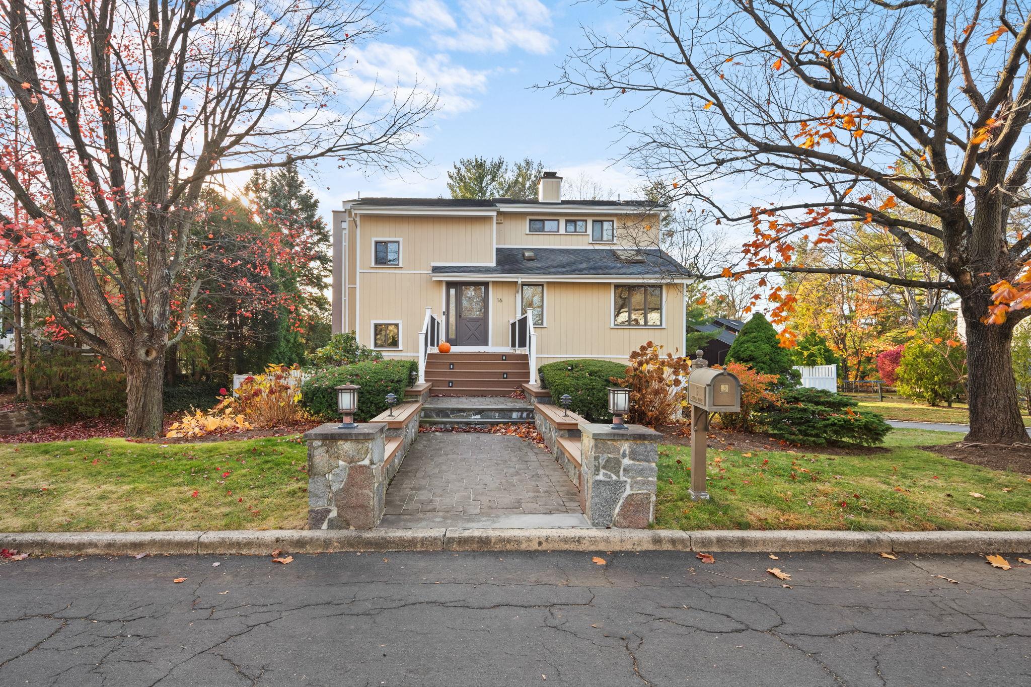 16 Skyview Lane New Rochelle, NY 10804 - Photo 1 of 1 View of front of house with a front lawn