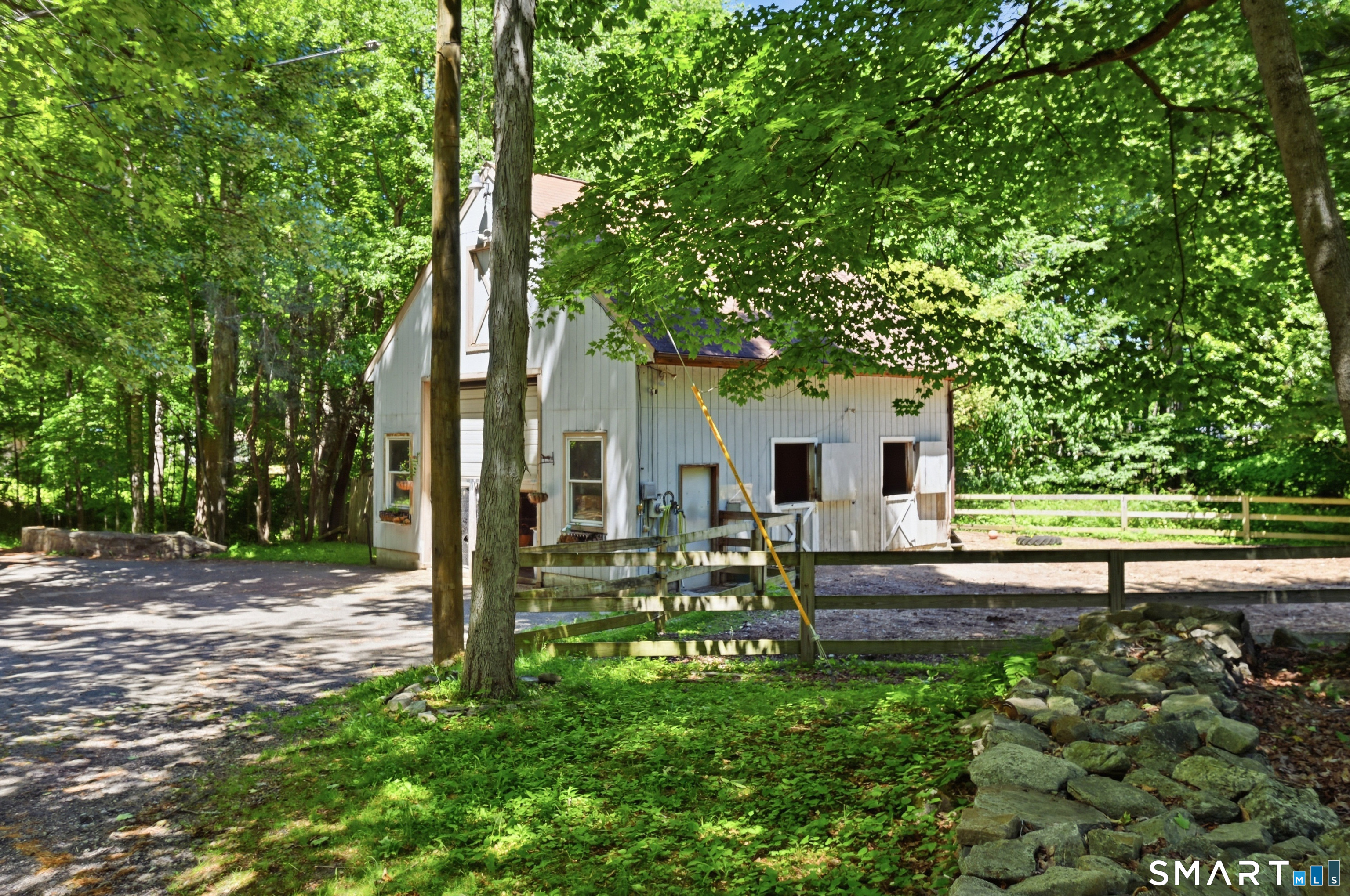 19 Hi Barlow Road Newtown, CT 06470 - Photo 36 of 40