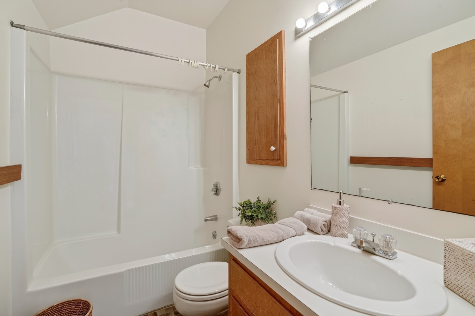 20 Hidden Cove Road Oak Bluffs, MA 02557 - Photo 34 of 45 Gallery Image 34