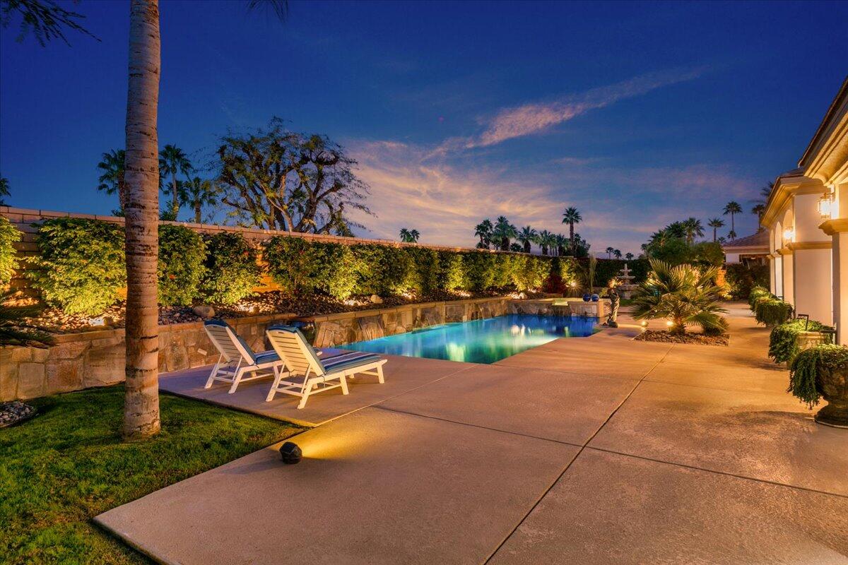 50 Toscana Way East Rancho Mirage, CA 92270 - Photo 18 of 87 a view of a basketball court