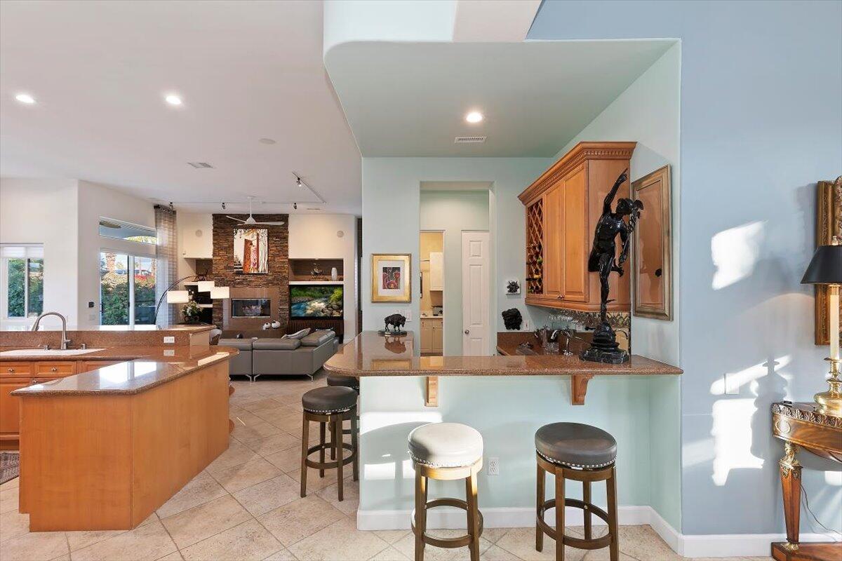 50 Toscana Way East Rancho Mirage, CA 92270 - Photo 29 of 87 051-Kitchen