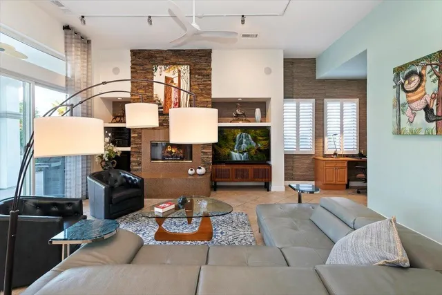 $1,289,000 | 50 Toscana Way East, Rancho Mirage, CA 92270