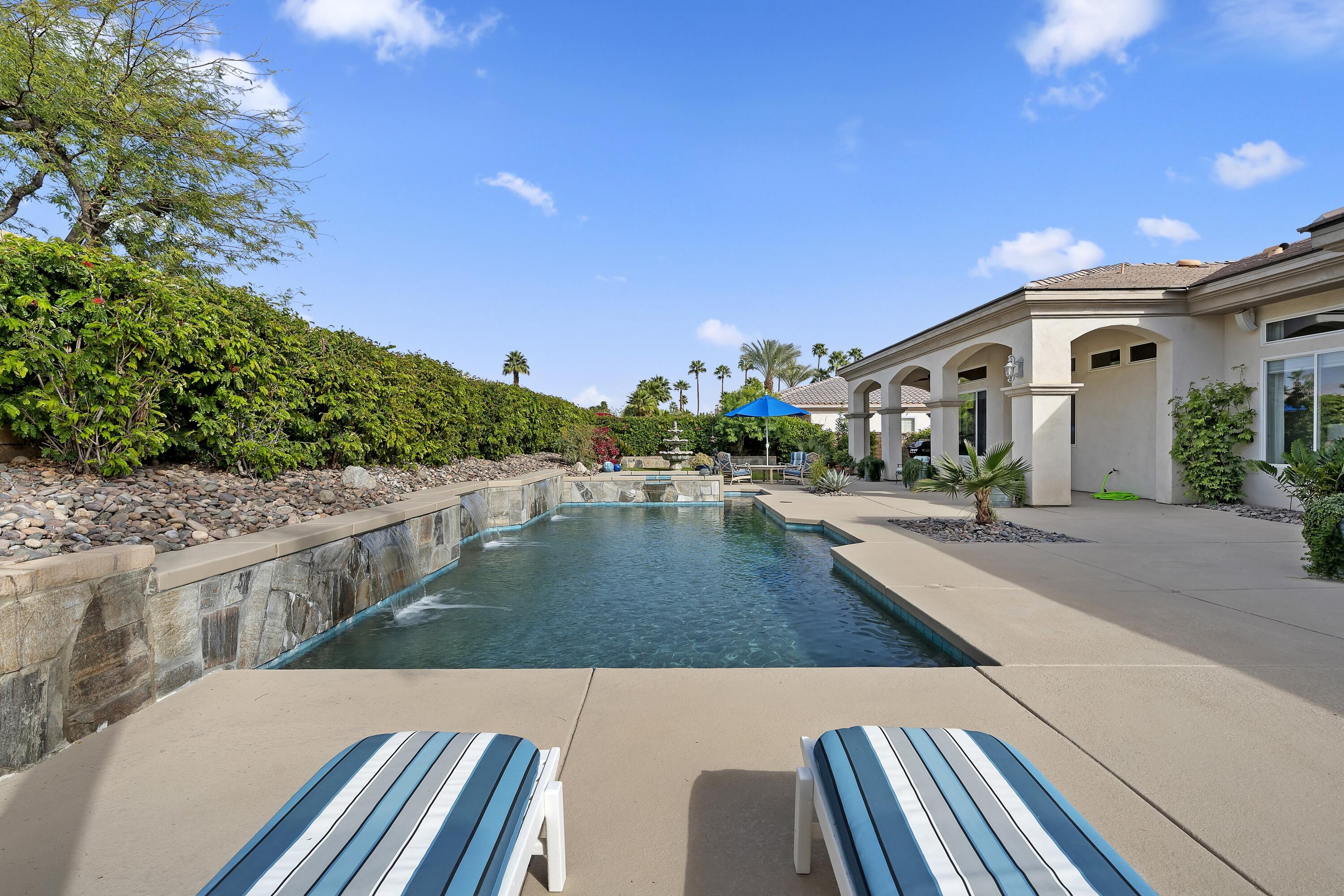 50 Toscana Way East Rancho Mirage, CA 92270 - Photo 61 of 87 Pool