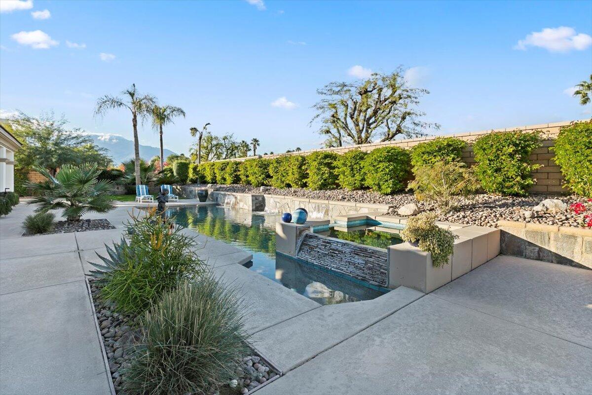 50 Toscana Way East Rancho Mirage, CA 92270 - Photo 77 of 87 036-Pool and Spa