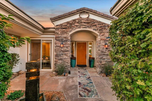 $1,289,000 | 50 Toscana Way East, Rancho Mirage, CA 92270