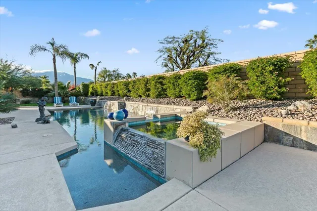 $1,289,000 | 50 Toscana Way East, Rancho Mirage, CA 92270