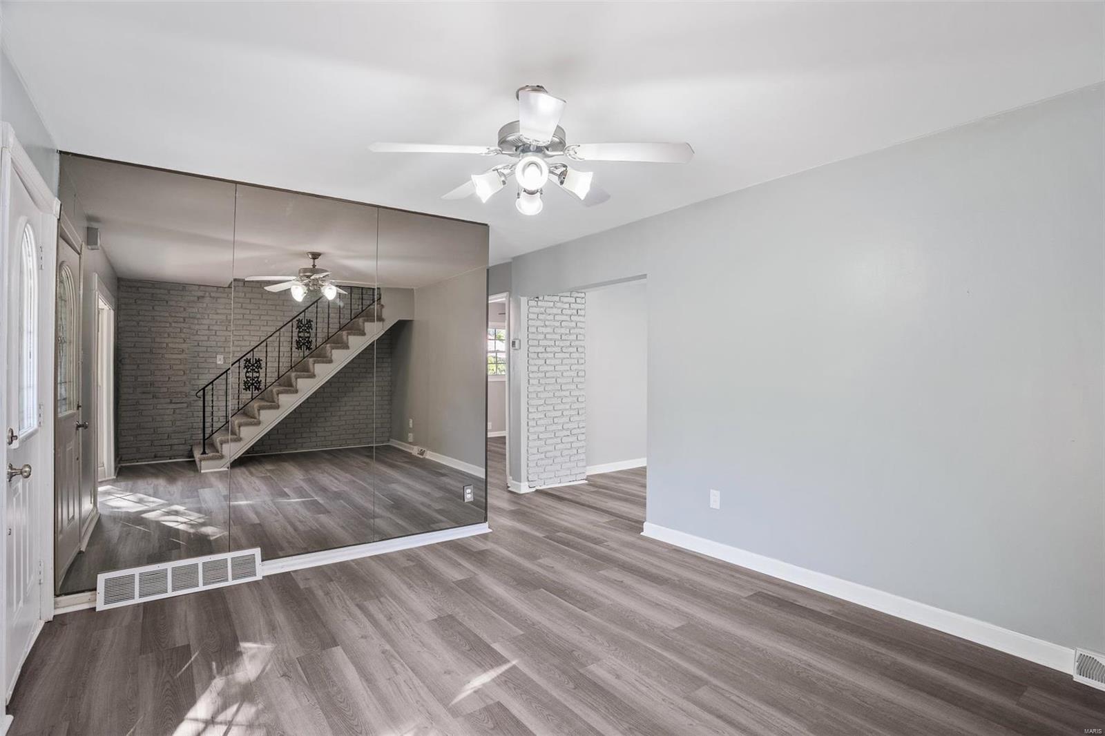 4004 Ashby Road St. Ann, MO 63074 - Photo 6 of 43 Gallery Image 6